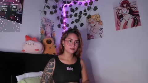 Snapshot of violetteramirez01 chatting on 10, 12, 2024 Violette online show from 10, 12, 2024