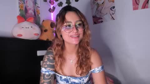 Snapshot of violetteramirez01 chatting on 10, 2, 2025 Violette online show from 10, 2, 2025