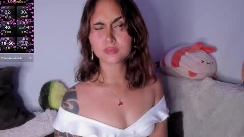 Snapshot of violetteramirez01 chatting on 10, 10, 2025 Violette online show from 10, 10, 2025