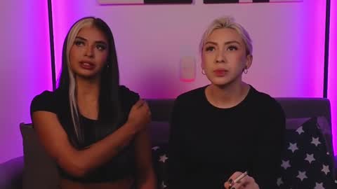 Violet online show from 28, 2, 2025