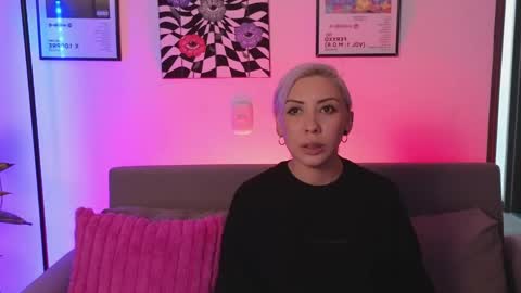 Violet online show from 17, 5, 2026