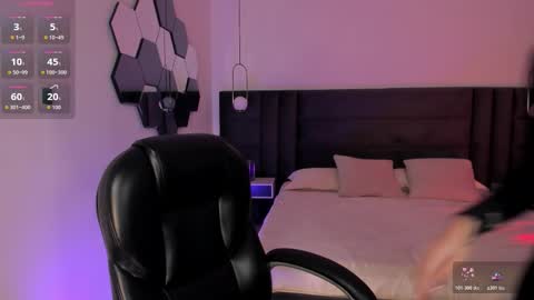 Violett  online show from 3, 2, 2026