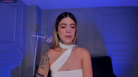 Snapshot of violetthansson chatting on 18, 4, 2026 Violett online show from 18, 4, 2026