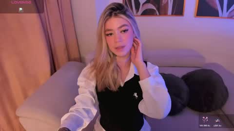 Snapshot of violetthansson chatting on 30, 5, 2026 Violett online show from 30, 5, 2026