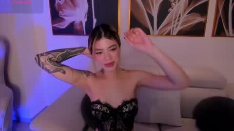 Violett  online show from 11, 7, 2026