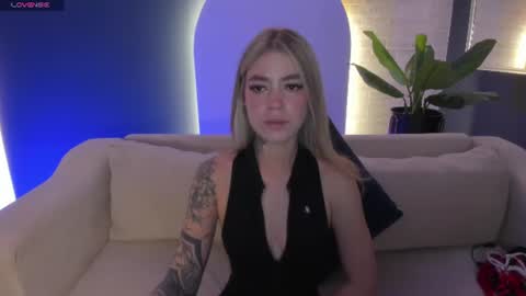 Violett  online show from 15, 7, 2026