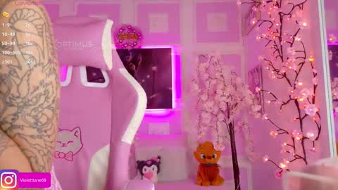 Snapshot of violettlane chatting on 19, 12, 2025 Violeta online show from 19, 12, 2025