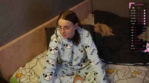 Snapshot of violetwin chatting on 1, 5, 2026 Violet online show from 1, 5, 2026