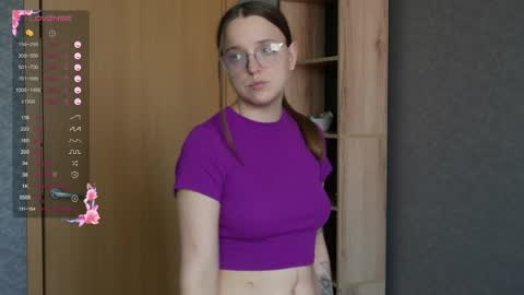 Snapshot of violetwin chatting on 19, 5, 2026 Violet online show from 19, 5, 2026