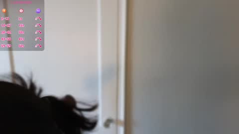 Violet Winter  indie sleaze goth girl next door online show from 14, 9, 2025