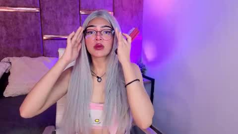 Snapshot of viollettebylyly chatting on 13, 9, 2025 viollettebylyly online show from 13, 9, 2025