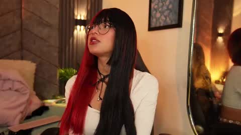 Snapshot of viollettebylyly chatting on 25, 9, 2025 viollettebylyly online show from 25, 9, 2025