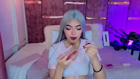 Snapshot of viollettebylyly chatting on 1, 10, 2025 viollettebylyly online show from 1, 10, 2025