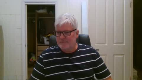 Snapshot of viper654321 chatting on 14, 5, 2026 viper654321 online show from 14, 5, 2026