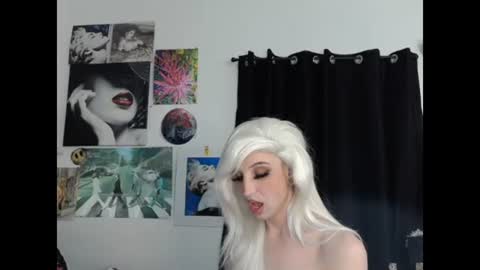 Snapshot of viperthedoll chatting on 23, 6, 2026 Viper online show from 23, 6, 2026