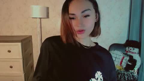 Snapshot of virgenpearl chatting on 16, 12, 2025 Pearl online show from 16, 12, 2025