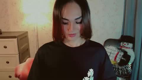 Snapshot of virgenpearl chatting on 16, 12, 2025 Pearl online show from 16, 12, 2025