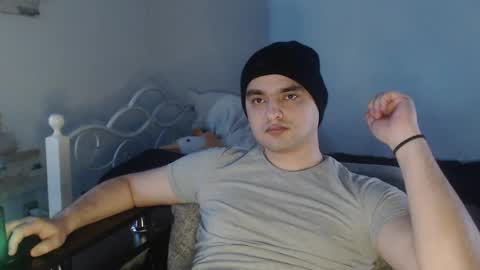 Snapshot of virgil____ chatting on 8, 3, 2025 virgil____ online show from 8, 3, 2025