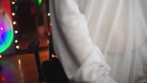 Snapshot of virtualexis chatting on 18, 12, 2025 virtualexis online show from 18, 12, 2025