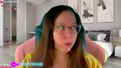 Snapshot of visecret chatting on 7, 1, 2025 Victoria Romans online show from 7, 1, 2025