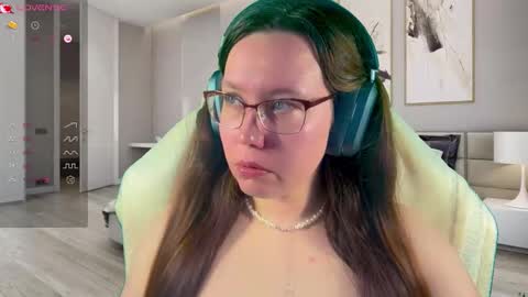 Snapshot of visecret chatting on 19, 10, 2025 Victoria Romans online show from 19, 10, 2025