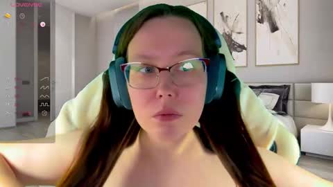 Snapshot of visecret chatting on 23, 10, 2025 Victoria Romans online show from 23, 10, 2025