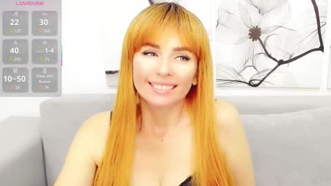 Snapshot of vita_flowen chatting on 7, 10, 2025 Vita online show from 7, 10, 2025