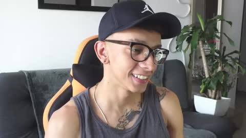 VITO BENZ online show from 25, 10, 2025