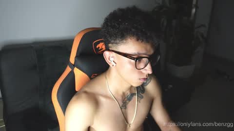 VITO BENZ online show from 20, 12, 2025