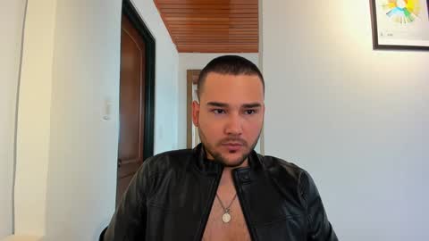 Snapshot of vito_ferrero chatting on 3, 2, 2025 Vito Ferrer online show from 3, 2, 2025