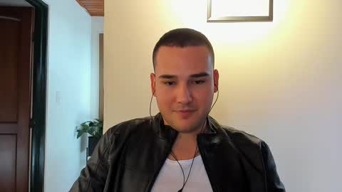 Snapshot of vito_ferrero chatting on 3, 2, 2025 Vito Ferrer online show from 3, 2, 2025