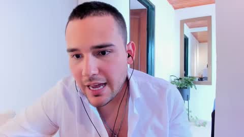 Snapshot of vito_ferrero chatting on 9, 2, 2025 Vito Ferrer online show from 9, 2, 2025