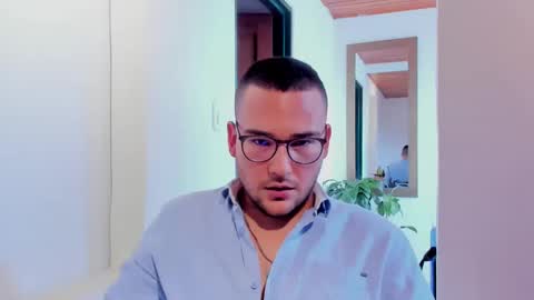 Snapshot of vito_ferrero chatting on 4, 3, 2025 Vito Ferrer online show from 4, 3, 2025