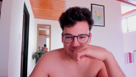Snapshot of vito_ferrero chatting on 10, 9, 2025 Vito Ferrer online show from 10, 9, 2025