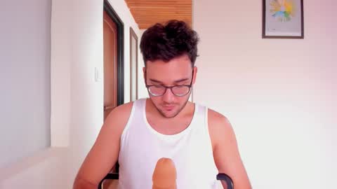 Snapshot of vito_ferrero chatting on 17, 10, 2025 Vito Ferrer online show from 17, 10, 2025