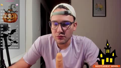 Vito Ferrer online show from 25, 10, 2025