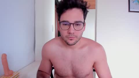 Vito Ferrer online show from 24, 11, 2025