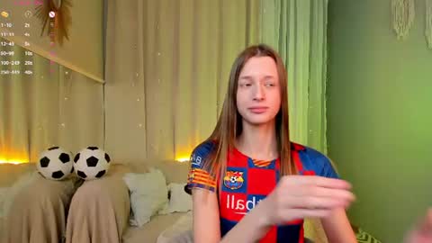 Snapshot of vivalavika chatting on 7, 7, 2026 just Vi online show from 7, 7, 2026