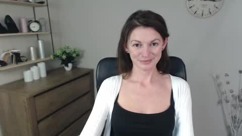 Vivian online show from 3, 12, 2024