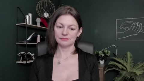 Vivian online show from 12, 2, 2026