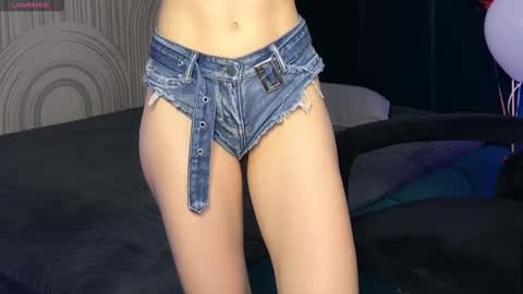 Vivian Evans online show from 20, 2, 2025