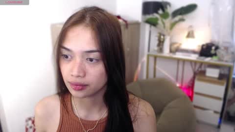 Vivian online show from 8, 10, 2025