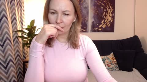 Vivian online show from 13, 12, 2024