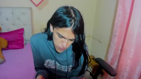 Snapshot of vivianalatin chatting on 20, 12, 2024 instagram Viviana73215 online show from 20, 12, 2024