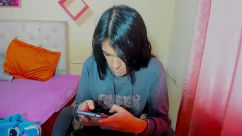 Snapshot of vivianalatin chatting on 22, 12, 2024 instagram Viviana73215 online show from 22, 12, 2024