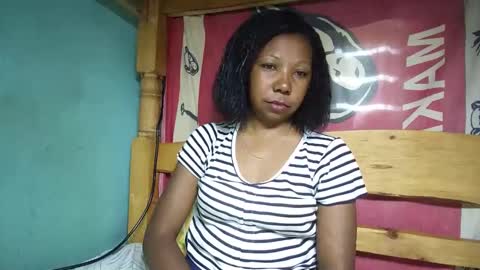 viviane0812 online show from 27, 2, 2025