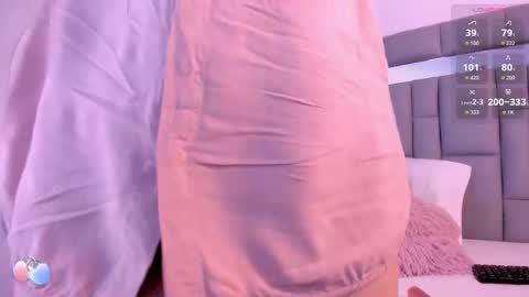 Snapshot of vivianne_scott chatting on 6, 11, 2025 Vivi online show from 6, 11, 2025