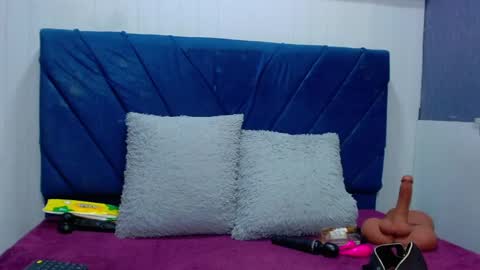 Snapshot of vivianrose3x chatting on 29, 10, 2025 VivianRose online show from 29, 10, 2025