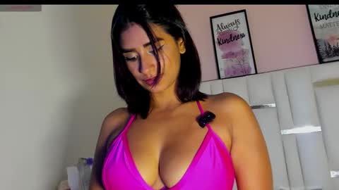 Snapshot of vivibless chatting on 20, 5, 2026 vivi online show from 20, 5, 2026