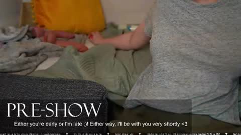 Snapshot of vivid_whit chatting on 5, 8, 2026 Whitney online show from 5, 8, 2026